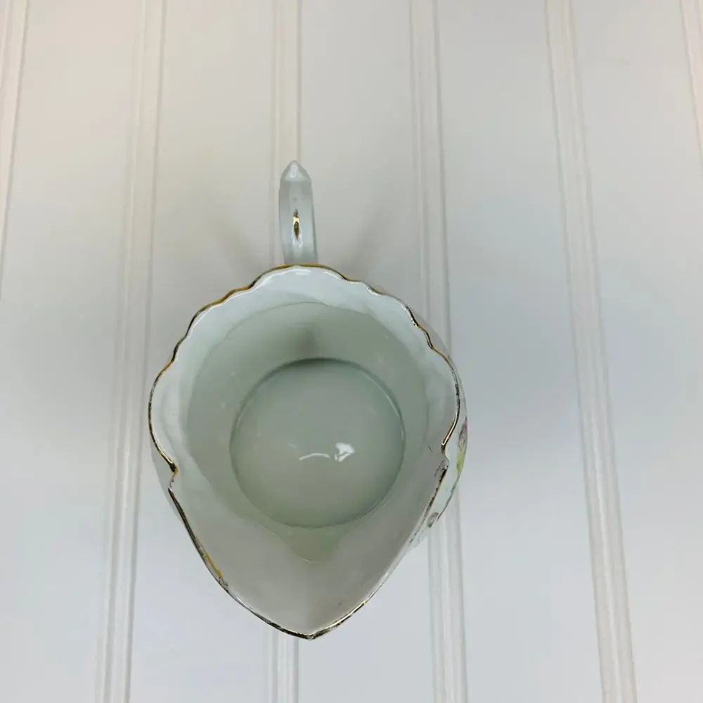 Vintage pitcher cabbage